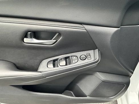Used 2024 Nissan Sentra SV w/ All-Weather Package FWD image 18