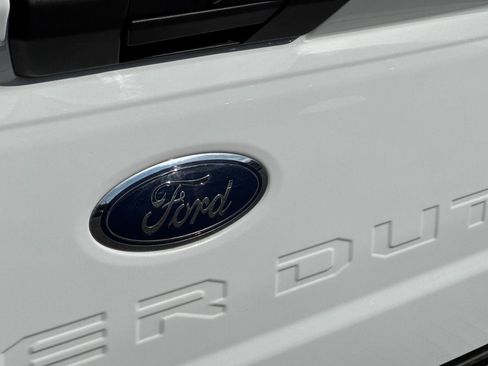 Certified 2023 Ford F350 XLT image 26