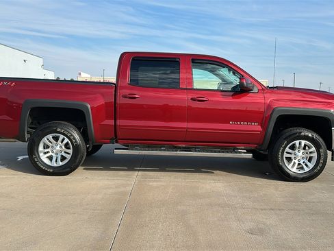 Used 2018 Chevrolet Silverado 1500 LT w/ All Star Edition image 10