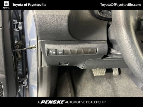 Used 2025 Toyota Corolla LE FWD image 31