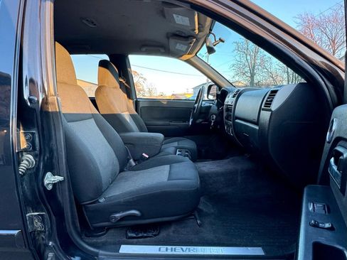 Used 2009 Chevrolet Colorado LT w/ LT Preferred Equipment Group image 6