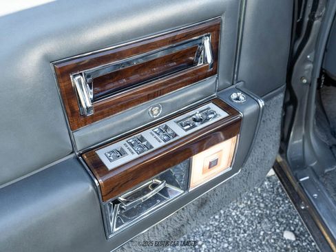 Used 1988 Cadillac Brougham image 62