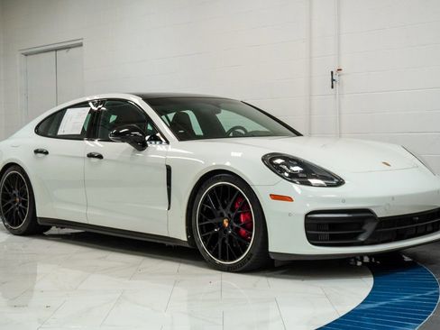 Used 2021 Porsche Panamera 4S w/ Premium Package image 5