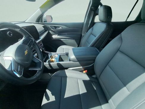 Used 2026 Chevrolet Traverse LT image 5
