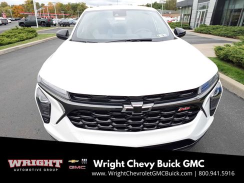 Used 2024 Chevrolet Trax RS w/ Driver Confidence Package image 8