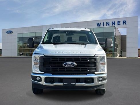 Used 2023 Ford F250 XL w/ XL Chrome Package image 7