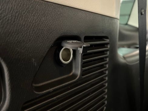 Used 2023 Nissan Armada SL w/ Captain's Chairs Package image 37