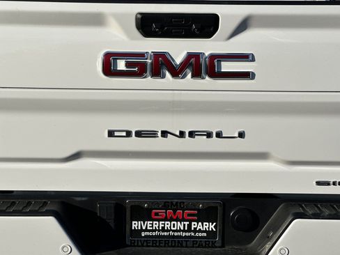 Used 2024 GMC Sierra 3500 Denali w/ Denali Reserve Package image 47
