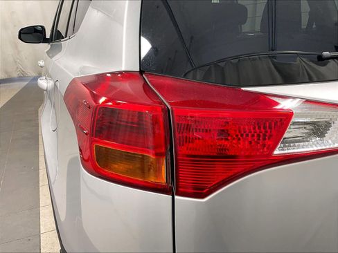 Used 2014 Toyota RAV4 XLE image 33