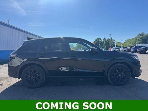 Used 2023 Honda HR-V Sport image 1