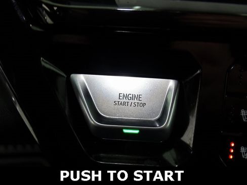 Certified 2024 GMC Sierra 1500 AT4 w/ AT4 Preferred Package image 8