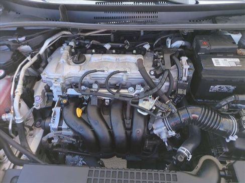 Used 2020 Toyota Corolla LE FWD image 21
