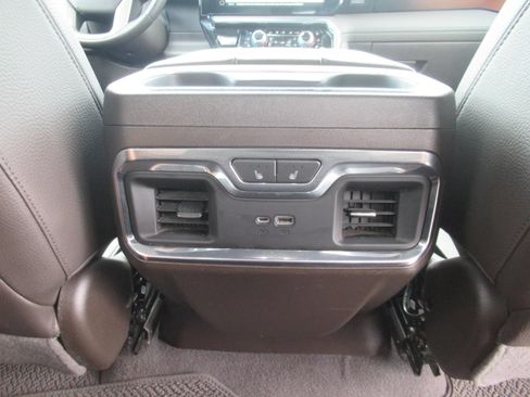 Used 2023 GMC Sierra 1500 Denali w/ Denali Reserve Package AWD/4WD image 35