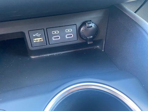 Used 2023 Toyota Highlander LE image 69