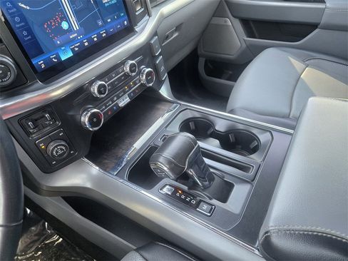 Used 2022 Ford F150 Lariat w/ Equipment Group 501A Mid image 15