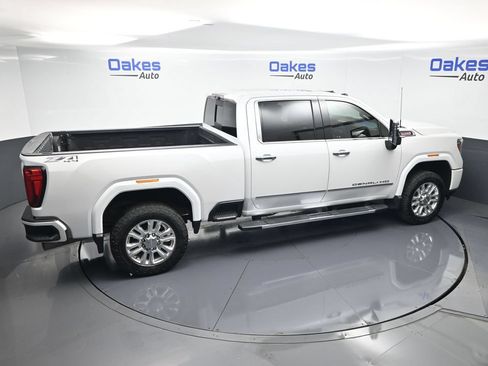 Used 2020 GMC Sierra 2500 Denali w/ Denali Ultimate Package AWD/4WD image 54