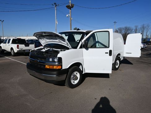 New 2025 Chevrolet Express 2500 w/ Driver Convenience Package image 25