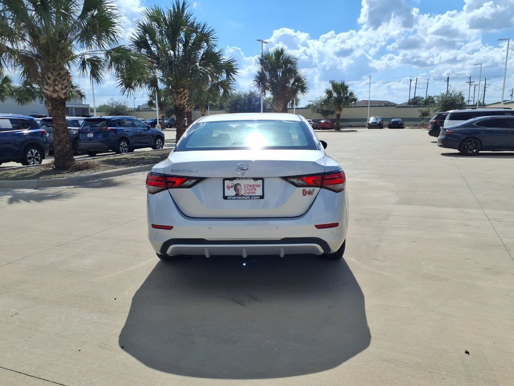 Used 2023 Nissan Sentra S FWD image 4