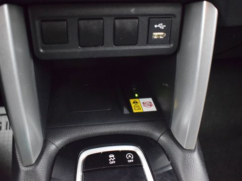 Used 2022 Toyota Corolla Cross LE image 15