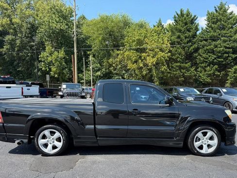 Used 2005 Toyota Tacoma X-Runner RWD image 8