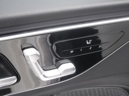 Used 2022 Mercedes-Benz C 300 4MATIC Sedan image 15