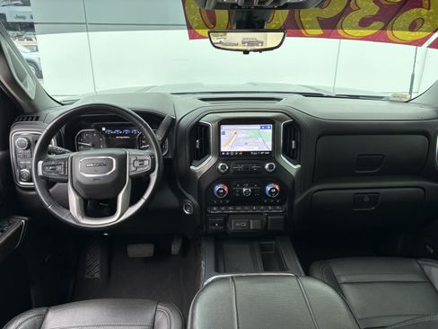 Used 2023 GMC Sierra 2500 Denali w/ Denali Black Diamond Edition AWD/4WD image 17