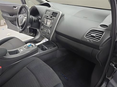 Used 2016 Nissan Leaf S w/ Charger Package image 19