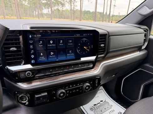 Used 2026 Chevrolet Silverado 1500 RST AWD/4WD image 19