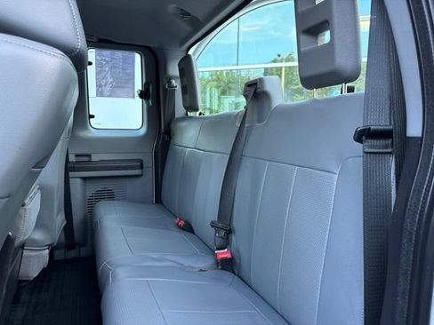 Used 2016 Ford F250 XL w/ Power Equipment Group AWD/4WD image 24