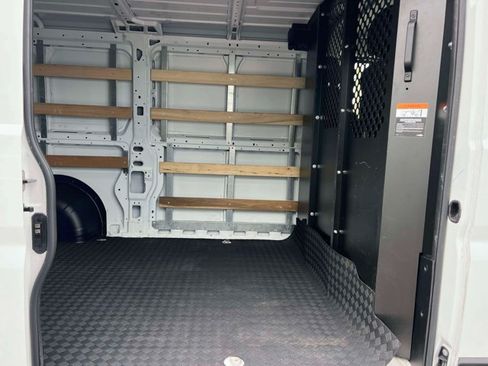 Used 2025 RAM ProMaster 2500 w/ U-Haul Equipment Group FWD image 14