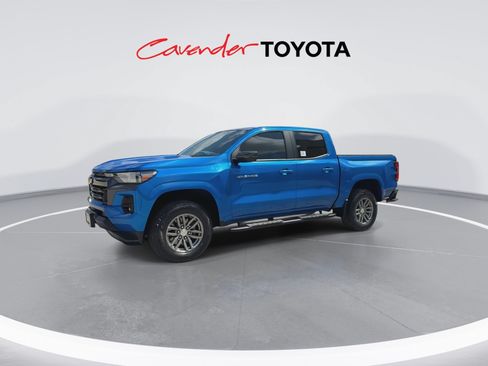 Used 2024 Chevrolet Colorado LT w/ LT Convenience Package RWD image 4