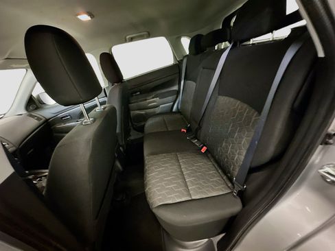 Used 2025 Mitsubishi Outlander Sport AWD image 28