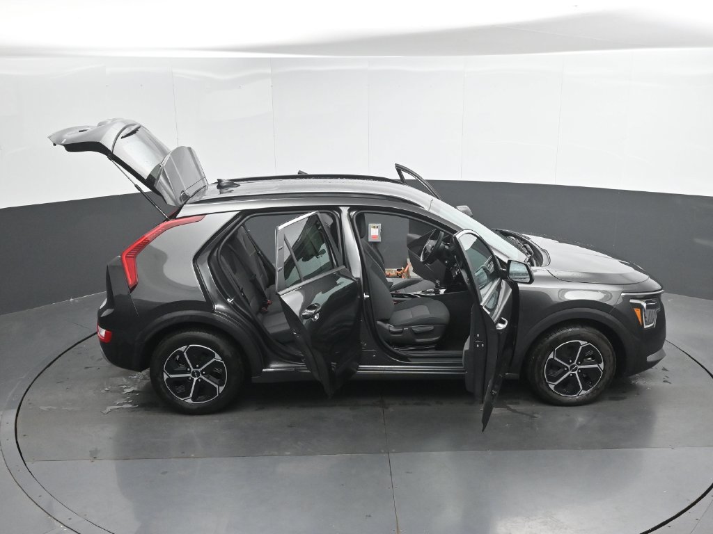 Used 2025 Kia Niro LX FWD image 50