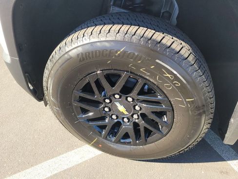 New 2026 Chevrolet Silverado EV LT image 31