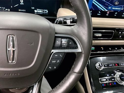 Used 2022 Lincoln Nautilus Reserve w/ Monochromatic Package image 24