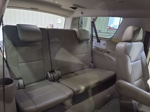 Used 2020 Chevrolet Suburban Premier w/ Max Trailering Package AWD/4WD image 13