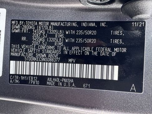 Used 2022 Toyota Sienna XSE image 47