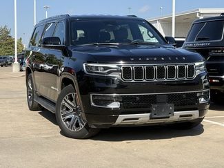 Used 2024 Jeep Wagoneer L Series II w/ Flexible Seating Group RWD video 1