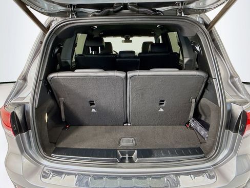 Used 2021 Mercedes-Benz GLB 250 image 28