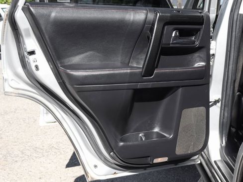 Used 2022 Toyota 4Runner TRD Off-Road Premium w/ Moonroof Package image 43