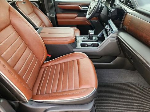 Used 2024 GMC Sierra 1500 Denali Ultimate AWD/4WD image 10
