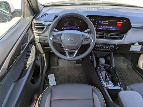 New 2025 Chevrolet TrailBlazer ACTIV w/ Convenience Package FWD image 4