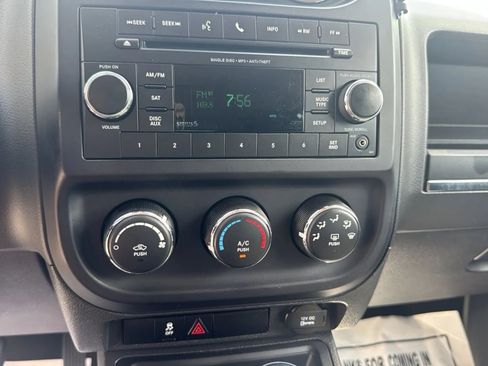Used 2013 Jeep Compass Sport FWD image 15