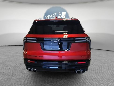Used 2025 Chevrolet Traverse RS AWD/4WD image 6