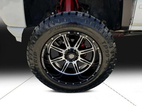 Used 2018 Chevrolet Silverado 1500 LT w/ Texas Edition image 55