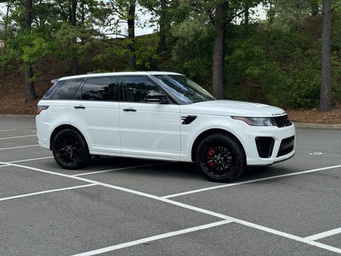 Used 2020 Land Rover Range Rover Sport SVR AWD/4WD image 15