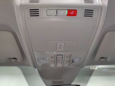 Used 2025 Volkswagen Taos SEL w/ Black Wheel Plus Package image 26