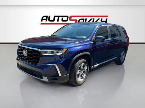 Used 2025 Honda Pilot EX-L image 3