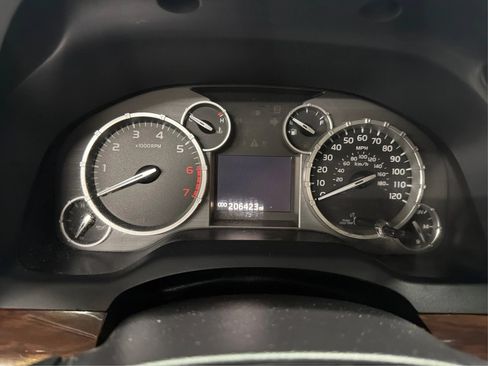 Used 2015 Toyota Tundra Limited RWD image 30