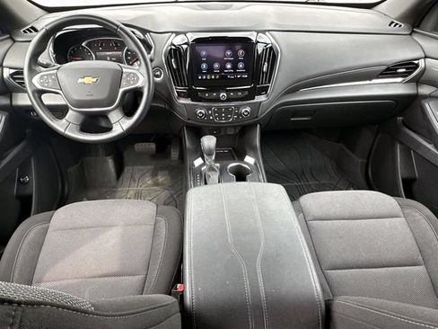 Used 2023 Chevrolet Traverse LT FWD image 10